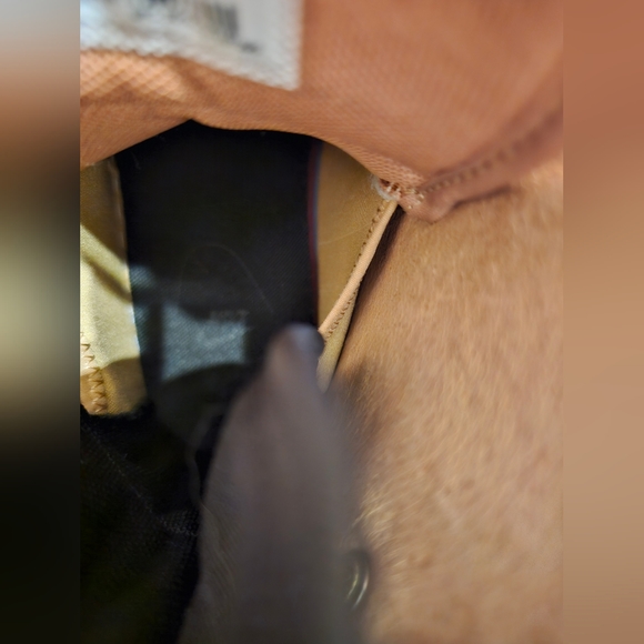 Nike - Picture 4 of 5